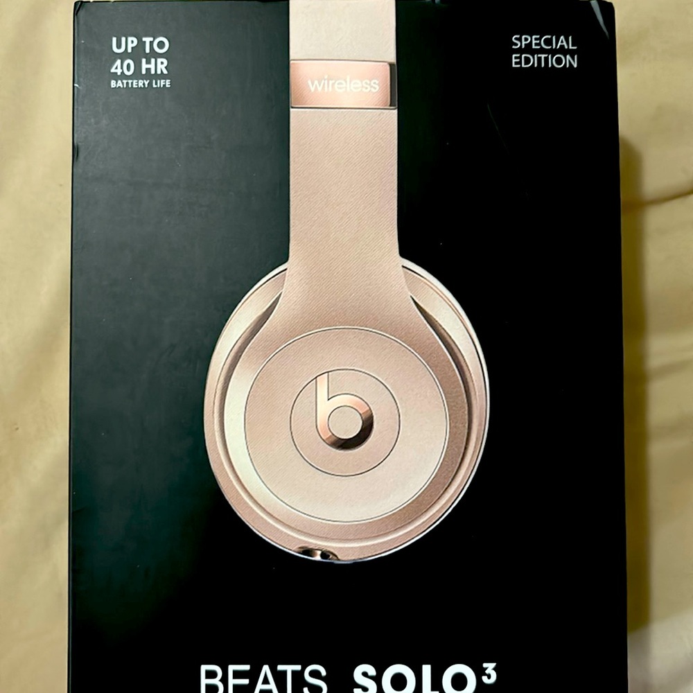 Gold Wireless Dre Beats